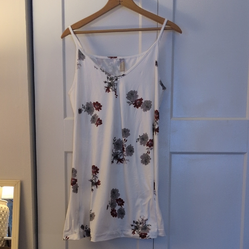 White Floral Spaghetti Strap Long Tank Top ( Can Work As A Mini Dress)!